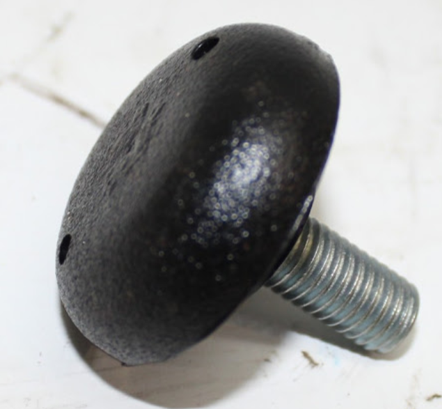 Винт ручки кабины УК 80-6708975**